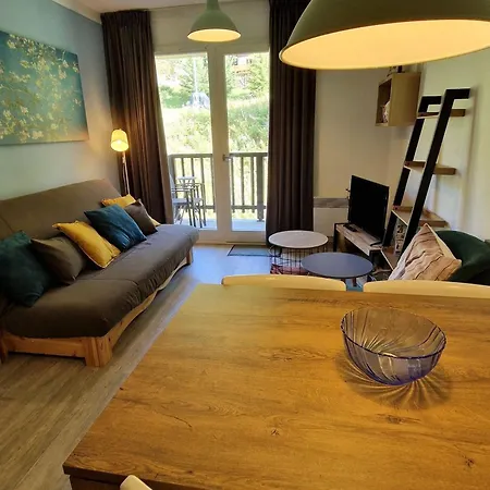 Apartment 2 Pieces Pour 4 Pers. Avec Acces Direct Pistes Et Telecabine A - Fr-1-265-313 *